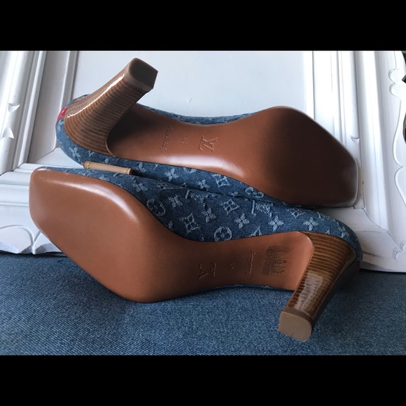 Louis Vuitton Denim Monogram Square Toe Heel Sz 41 - Picture 8 of 8